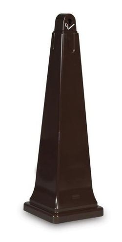 Cenicero de suelo groundskeeper