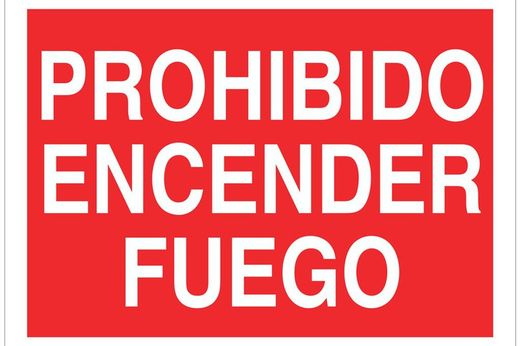 Señal prohibido solo texto - prohibido encender fuego