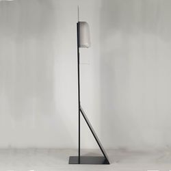 Soporte suelo para dosificador higienizante